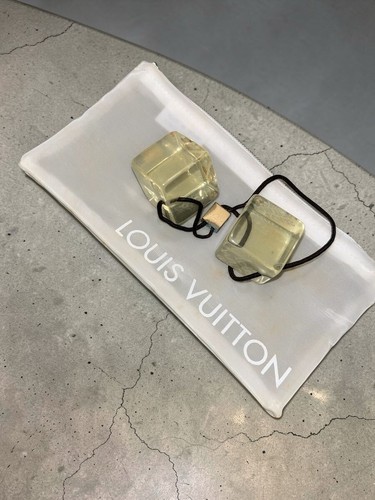 Louis vuitton cube hair - cube,