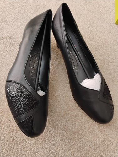 Scarpe corte eleganti