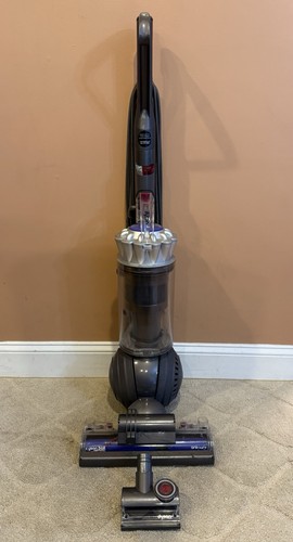 Dyson animal vacuum cleaner - animal+,