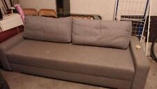 Divano letto grigio, 4 posti in condizioni ottime