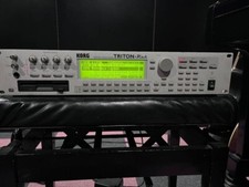 KORG TRITON Sintetizzatore