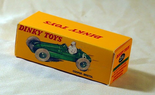 Dinky toys boite - , 23g