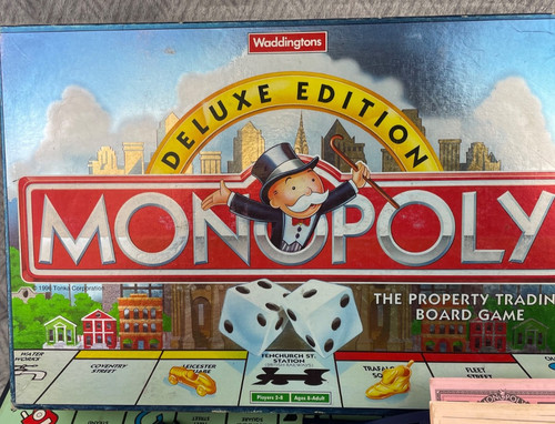 Monopoly deluxe edition - monopoly,