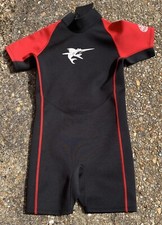 The Wetsuit TWF Muta Rossa e Nera Taglia 4