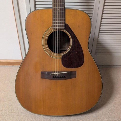 Chitarra acustica vintage