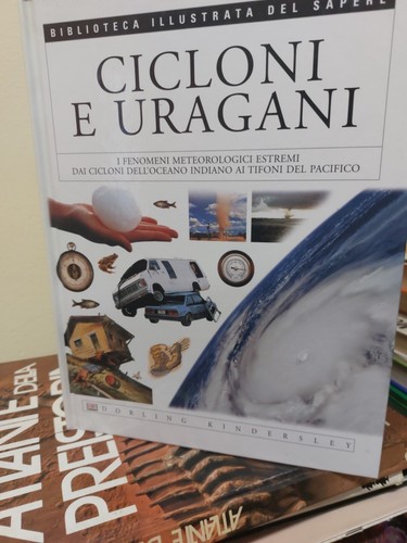 Cicloni uragani biblioteca - uragani.,