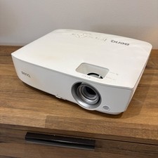 Proiettore BenQ W1050 1080p si
