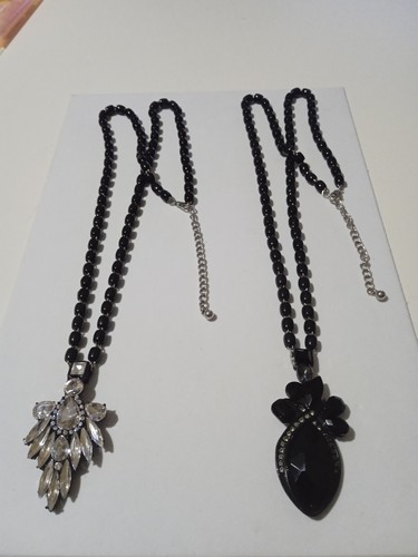 Collana lunga nera - , e
