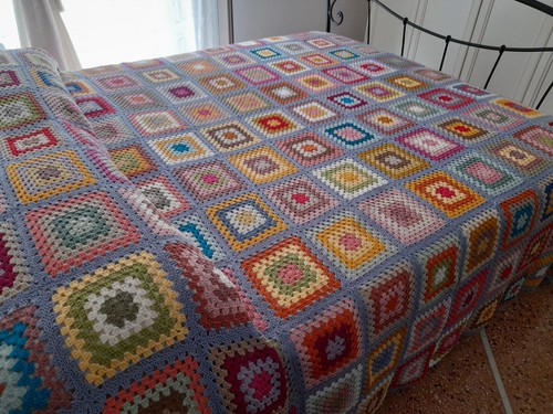 Coperta granny uncinetto