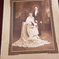 Foto matrimonio sposo lungo