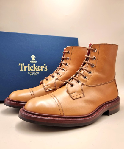 685 tricker axton - £685, ghianda