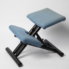 Sedia al ginocchio STOKKE