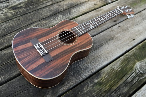 Aloha ukulele ebony wood - aloha,