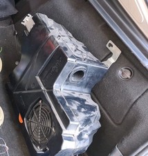 Mercedes W203 Classe C Harman Kardon Altoparlante Subwoofer 2038205902