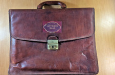 borsa portadocumenti firmata the bridge senza chiave