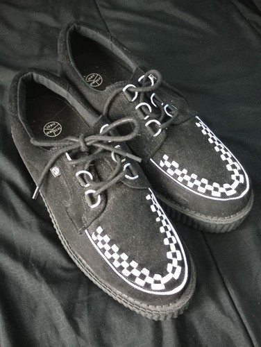 Tuk creepers scacchi - tuk, a