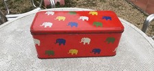 Scatola in latta  rossa con elefanti ELAH