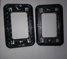 Stock di 20 telai Legrand Vela per scatola rettangolare