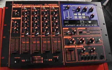 Roland dj-2000 DJ Mixer With