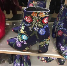 ZARA STIVALETTO BLU DETTAGLIO