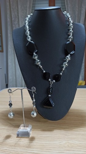 Collana con ciondolo - , nero