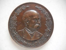 medaglia in onore di Francesco Crispi i funzionari del Ministero dell'Inter...