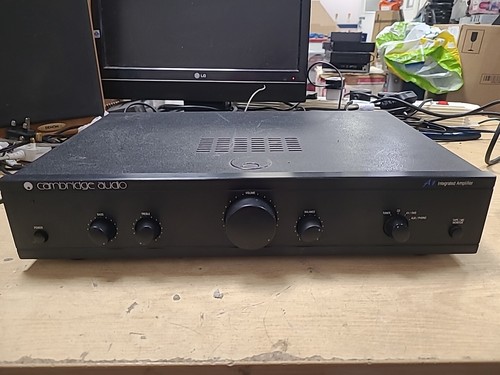 Amplificatore integrato audio