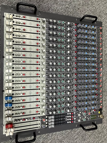 Console mixaggio analogica - di,