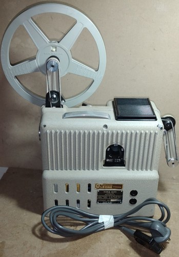 Proiettore cinematografico - proiettore,