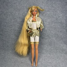 Bambola Barbie capelli