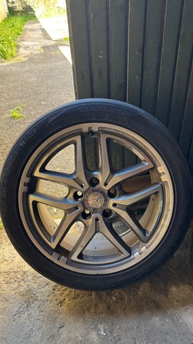 Cerchio completo con gomme