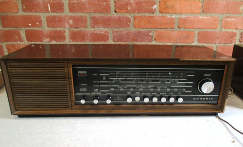 Vintage grundig radio - vintage,