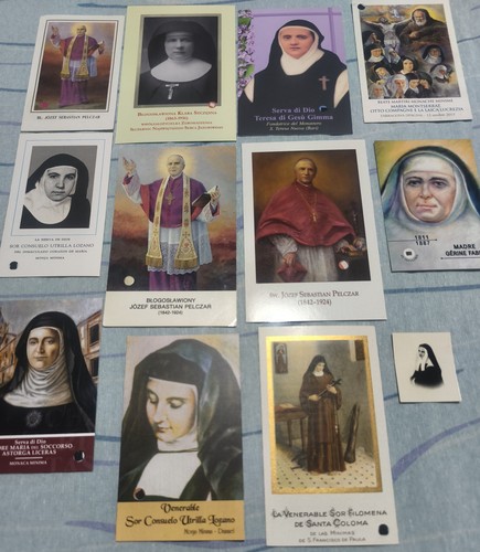 Santini con reliquia 1 - santini,
