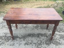 Tavolo rustico in legno metà