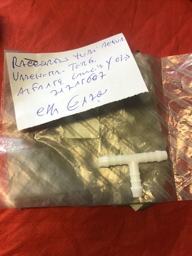 Raccordo tubi acqua vaschetta - tubi,