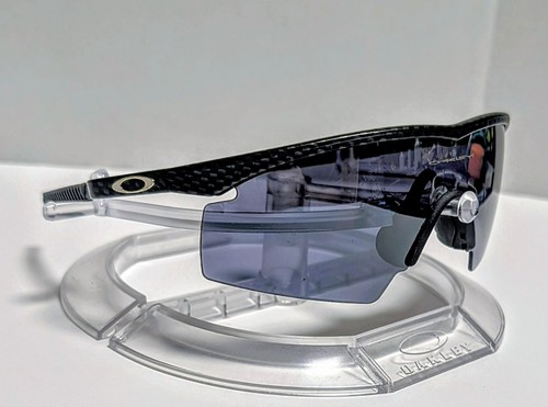Raro oakley m frame - ,