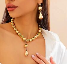 Set collana e orecchini