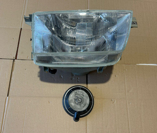 Faro anteriore sinistro - anteriore,