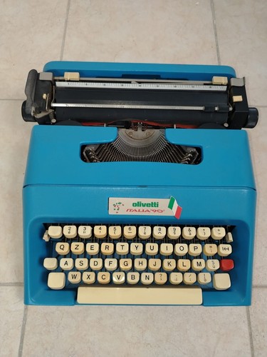 Vendesi macchina scrivere - da,