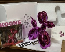 JEFF KOONS Balloon Dog Magenta
