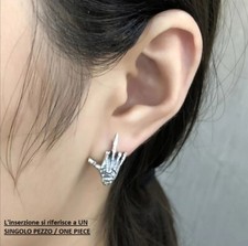 Orecchino singolo mano scheletro argento brunito / Earring single hand skeleton