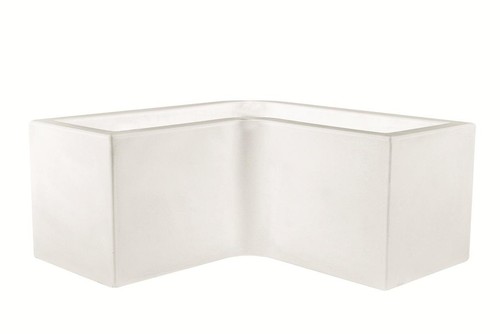 Vaso fioriera angolare liscio