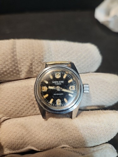 Vintage wind north star 17 - up,