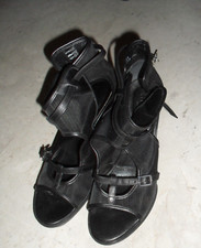 PRESTIGIOSE E PARTICOLARI