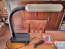 Lampada da scrivania con