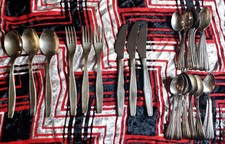 Set 9 posate + 18 cucchiaini