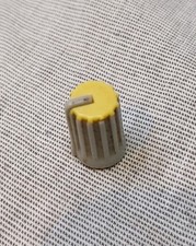 Manopola gialla Behringer per