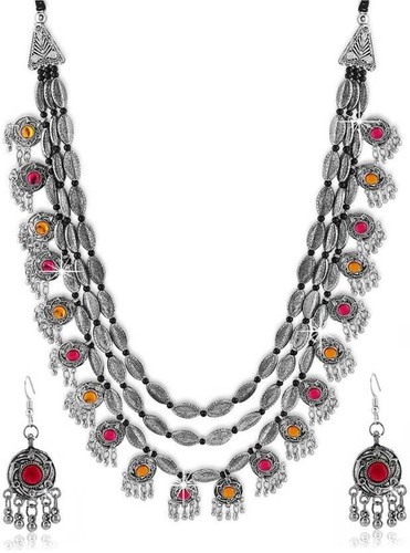 Collana tribale con perline