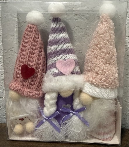 Peluche gnomi rosa fatti a - rosa,