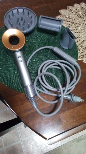 100 genuine dyson supersonic - 100%,